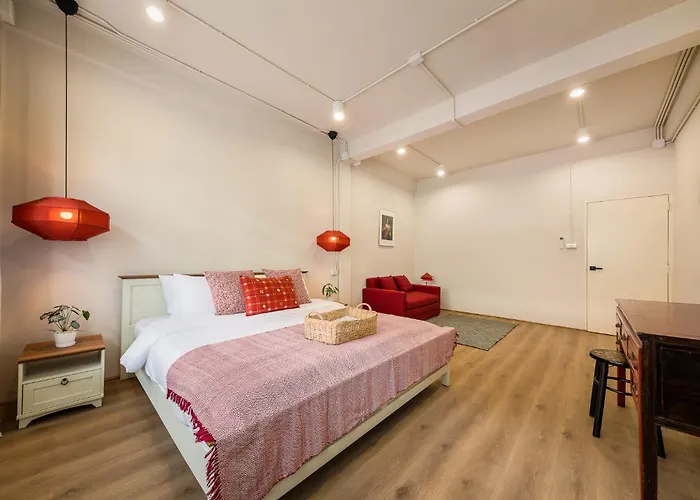 Vintage Gallery Sukhumvit 3-bedroom Family House With Kids Playroom - 2 Min To Bts Bang Chak Holiday home Bangkok