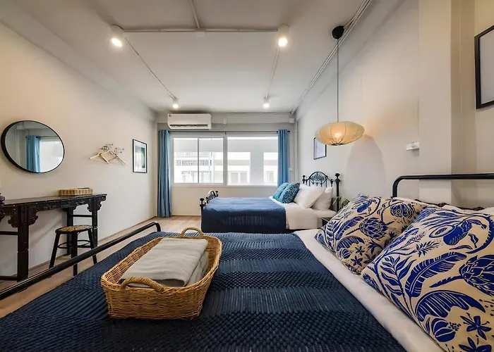Holiday home Vintage Gallery Sukhumvit 3-bedroom Family House With Kids Playroom - 2 Min To Bts Bang Chak