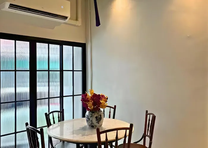 Vintage Gallery Sukhumvit 3-bedroom Family House With Kids Playroom - 2 Min To Bts Bang Chak Holiday home Bangkok