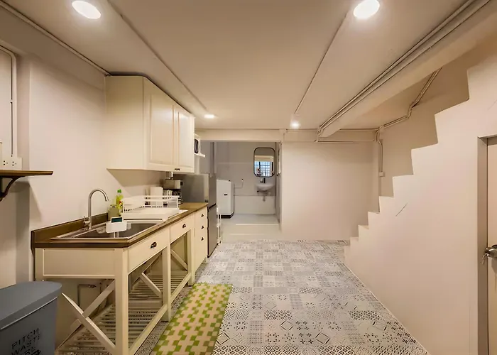 Vintage Gallery Sukhumvit 3-bedroom Family House With Kids Playroom - 2 Min To Bts Bang Chak Holiday home Bangkok