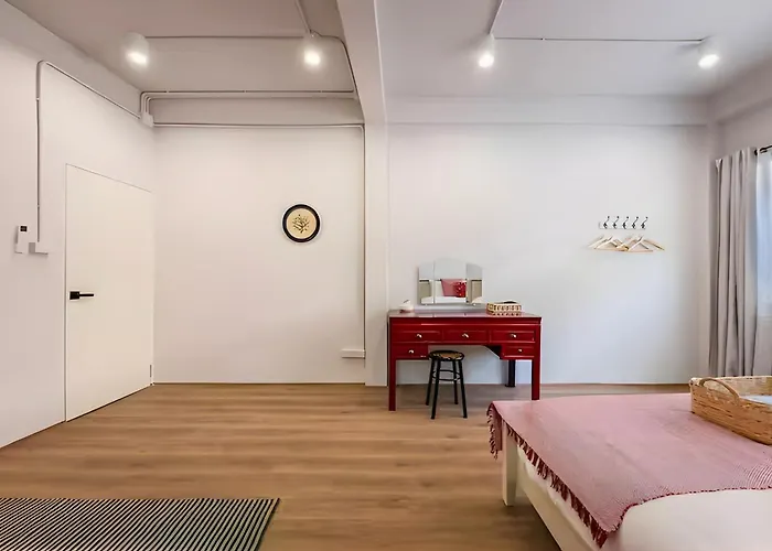Holiday home Vintage Gallery Sukhumvit 3-bedroom Family House With Kids Playroom - 2 Min To Bts Bang Chak Bangkok